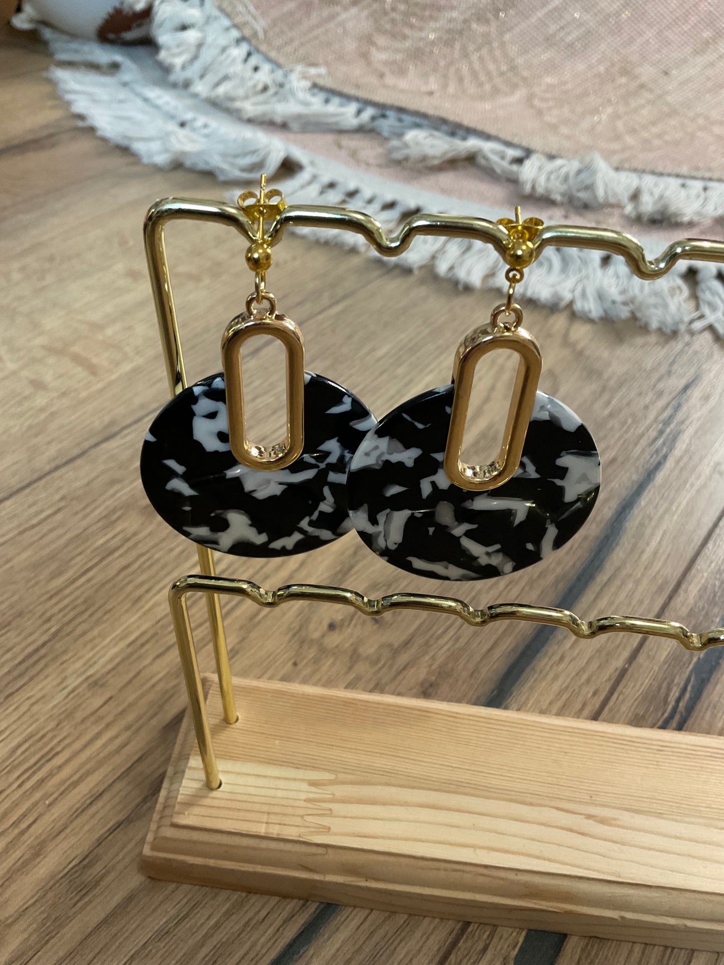 Les boucles d’oreilles « Louna »