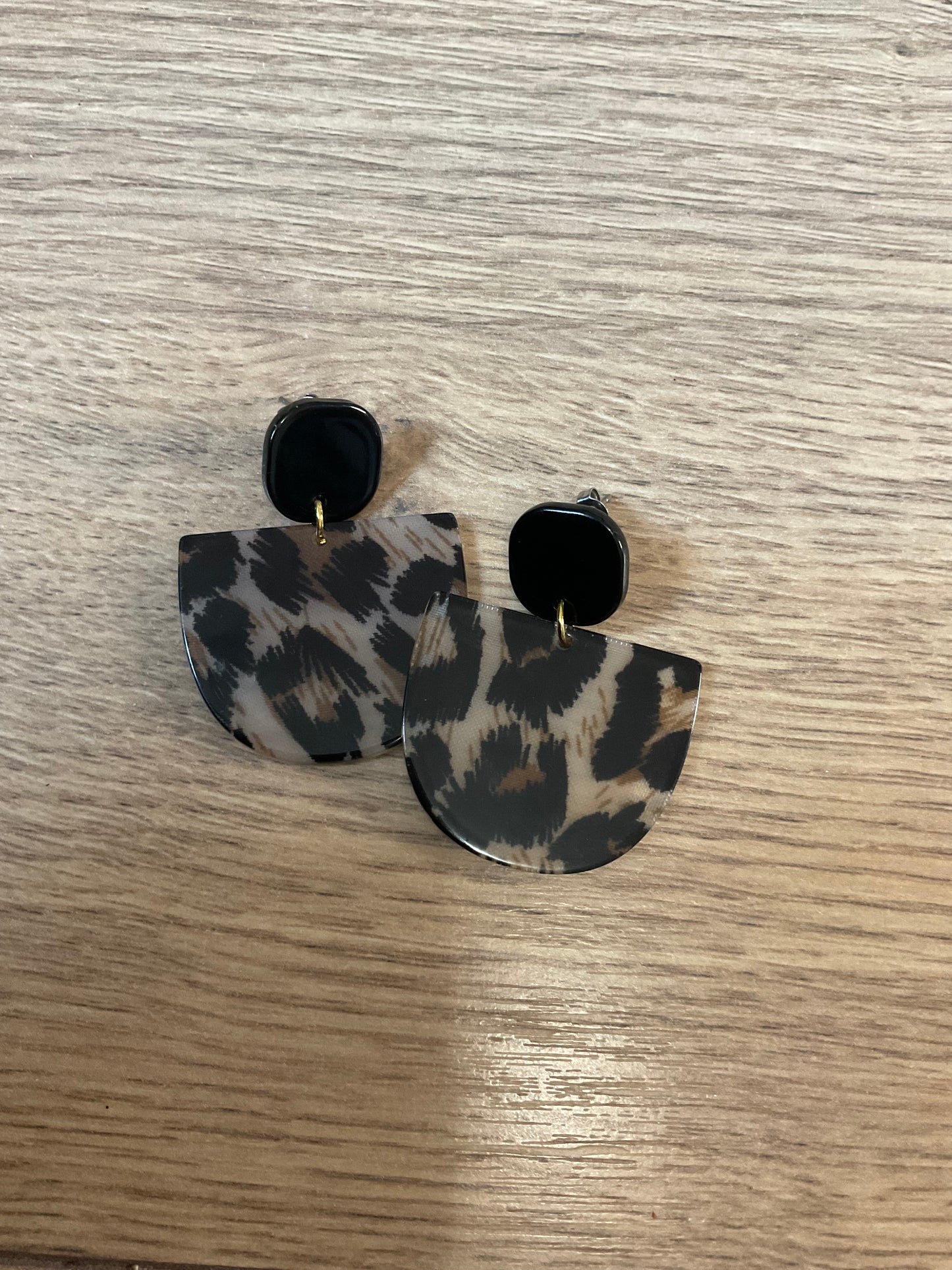 Les boucles d’oreilles « Romy »