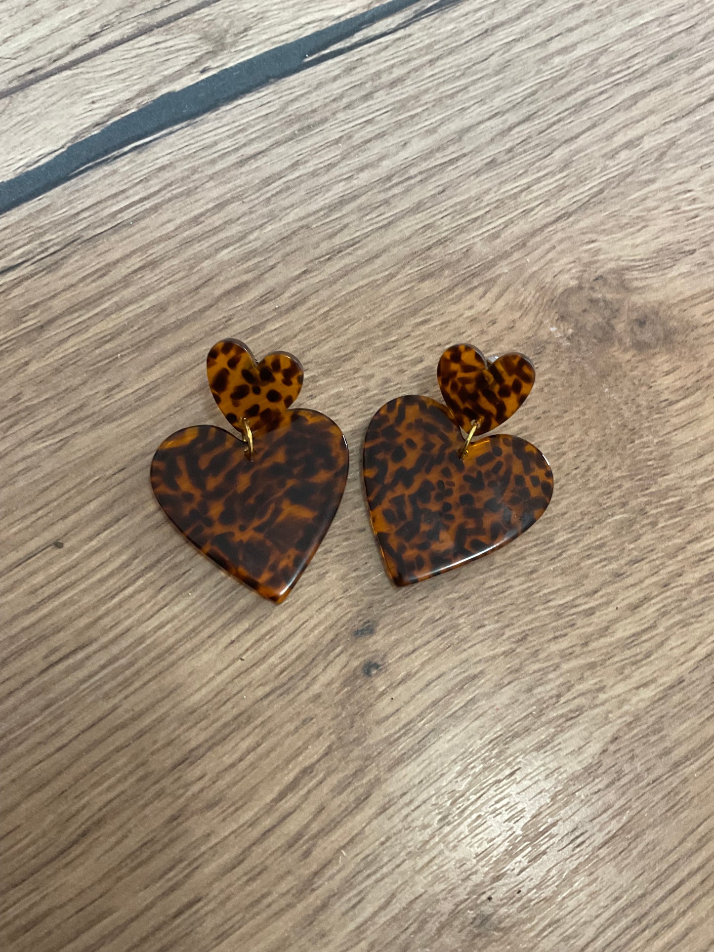 Les boucles d’oreilles « Mia »