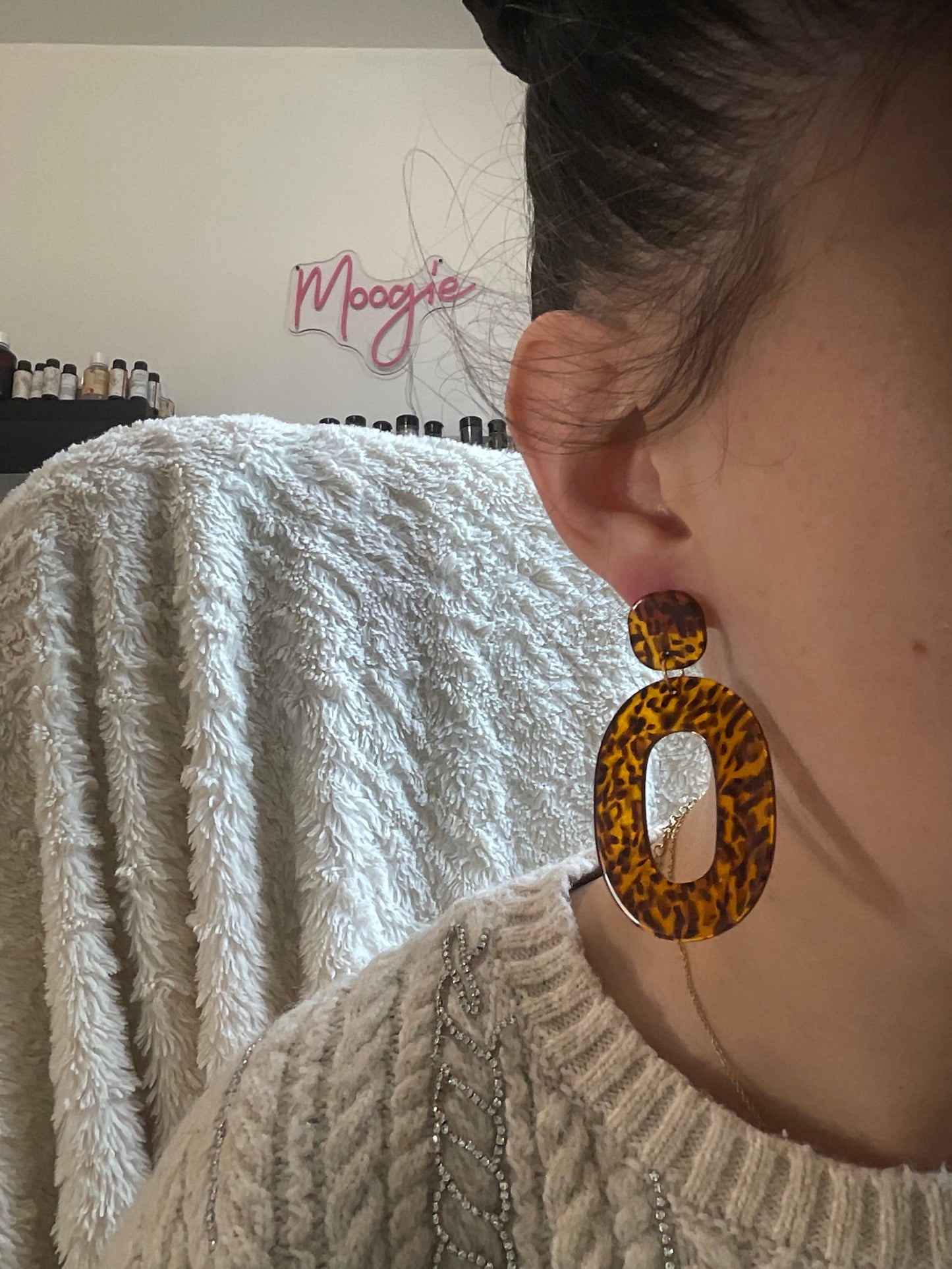 Les boucles d’oreilles « Flora »