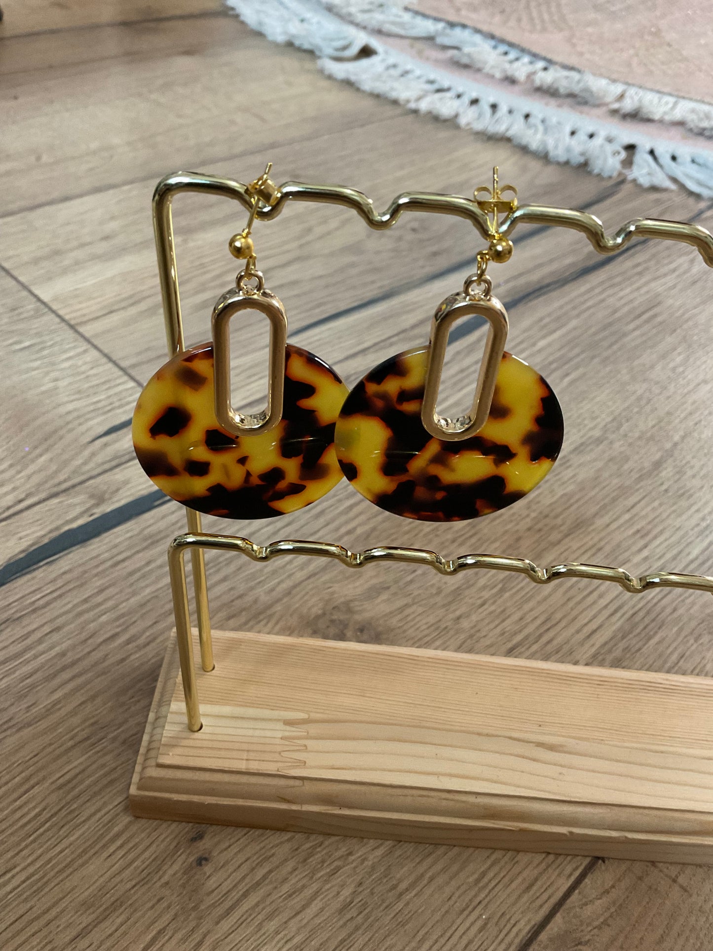 Les boucles d’oreilles « Louna »