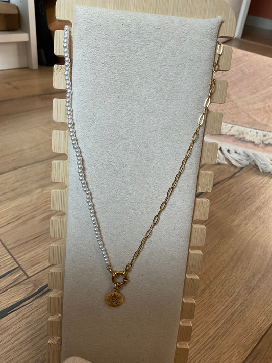 Le collier « Ella »