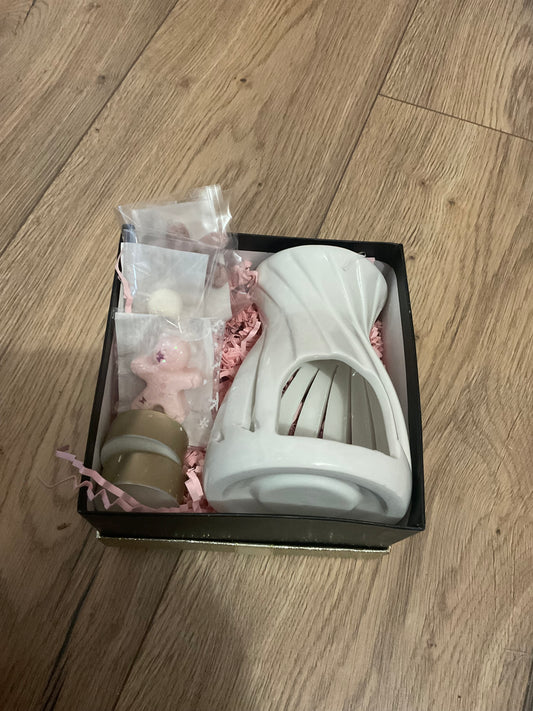 Box découverte : 1 brûleur + 3 fondants + 2 bougies chauffe plat