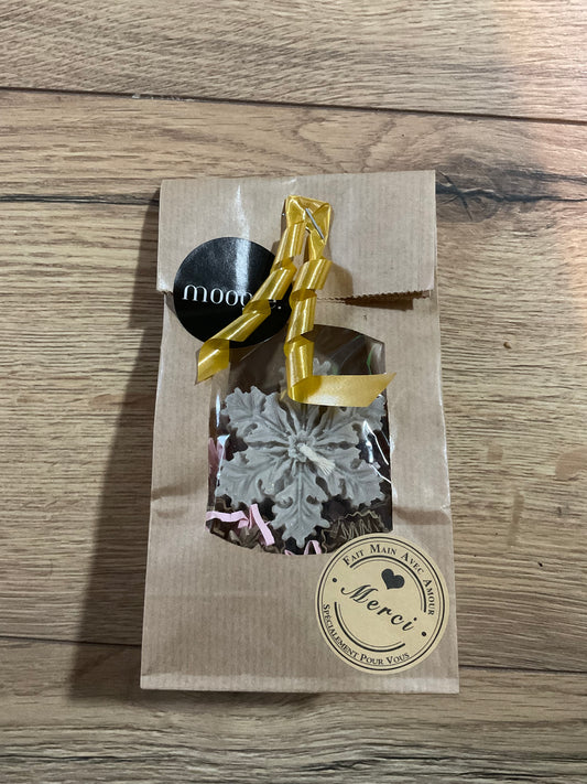 La bougie flocon parfumée - orange épicée