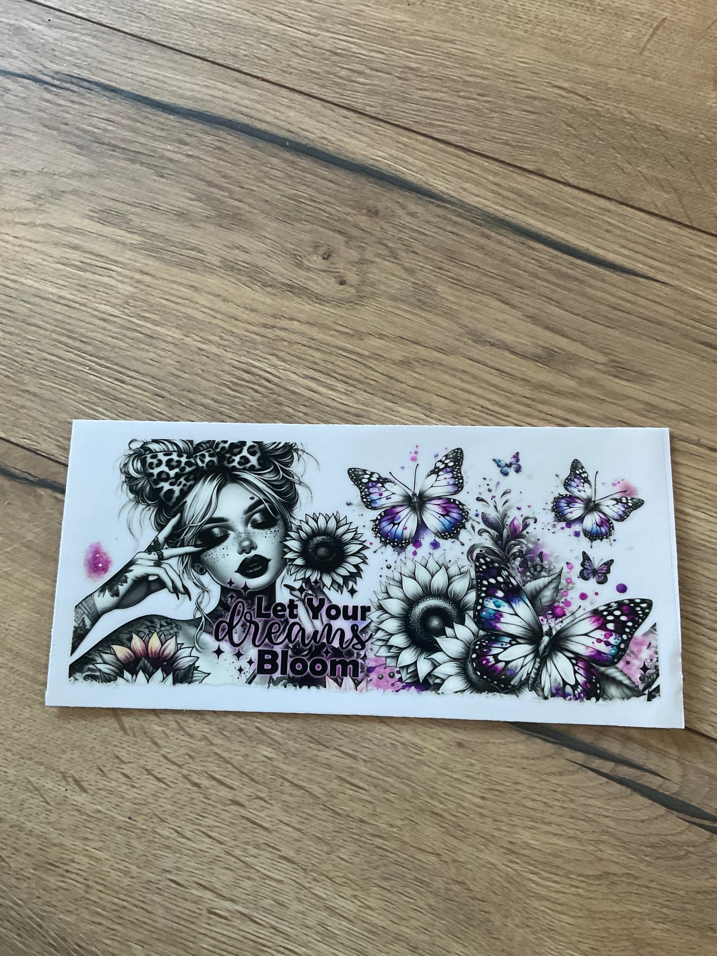 Tous les autocollants tatoo girl