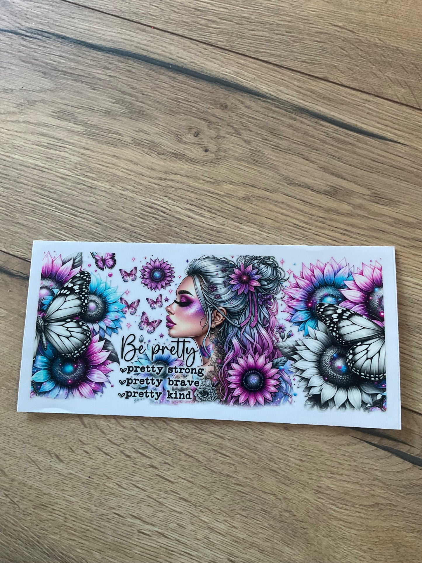 Tous les autocollants tatoo girl