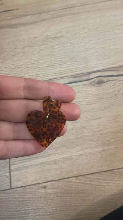 Les boucles d’oreilles « Mia »
