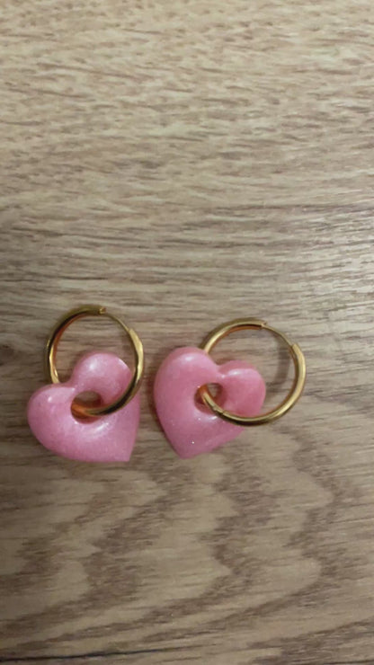 Les boucles d’oreilles « cœur »