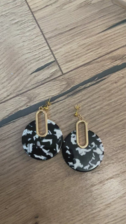 Les boucles d’oreilles « Louna »