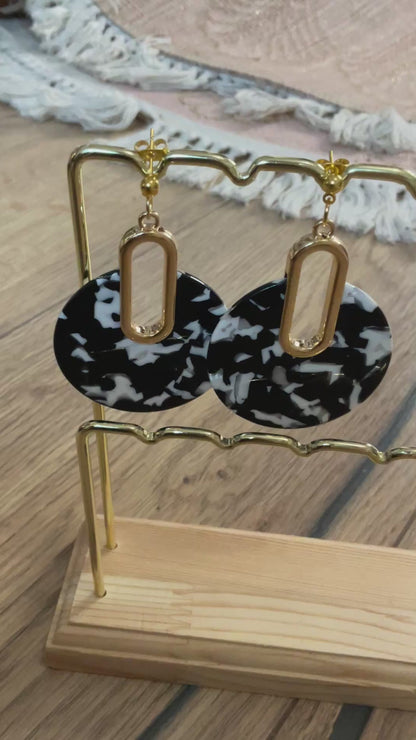Les boucles d’oreilles « Louna »